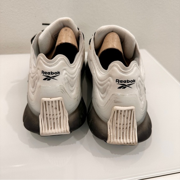 Reebok Zig Kinetica 'True Grey' Sneakers - Picture 6 of 8